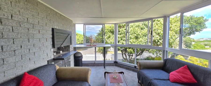 3 Bedroom Property for Sale in Kleinbaai Western Cape